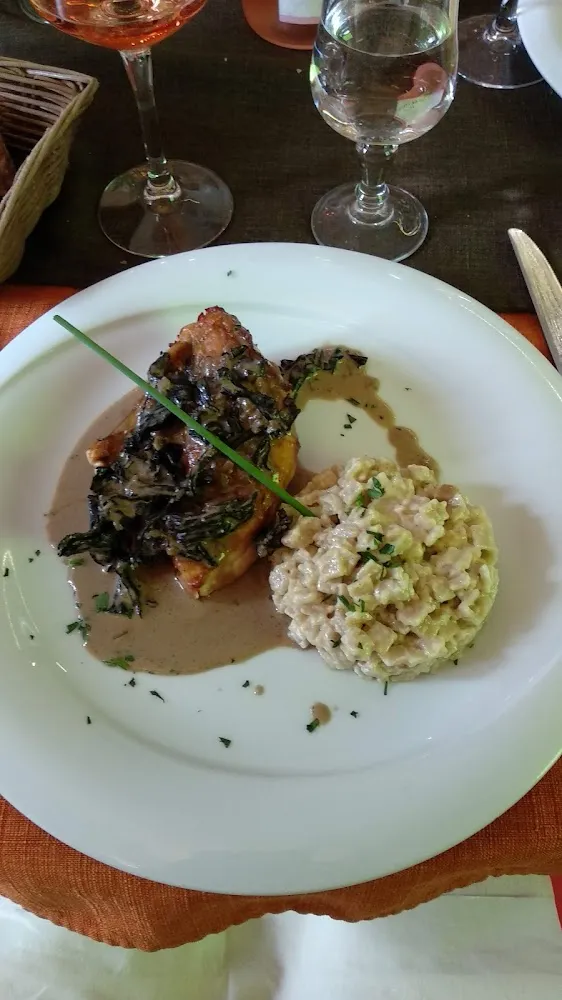 Suprême de Pintade Aux Trompettes de la Mort